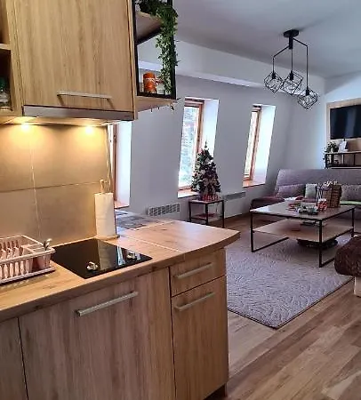 Viktor&daria * יהורינה